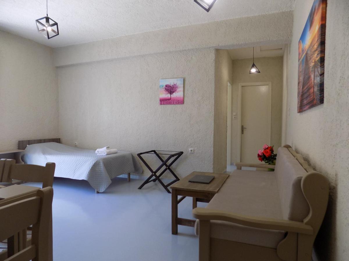 Afrodite Spacious Apartments! Agia Efimia Exterior photo