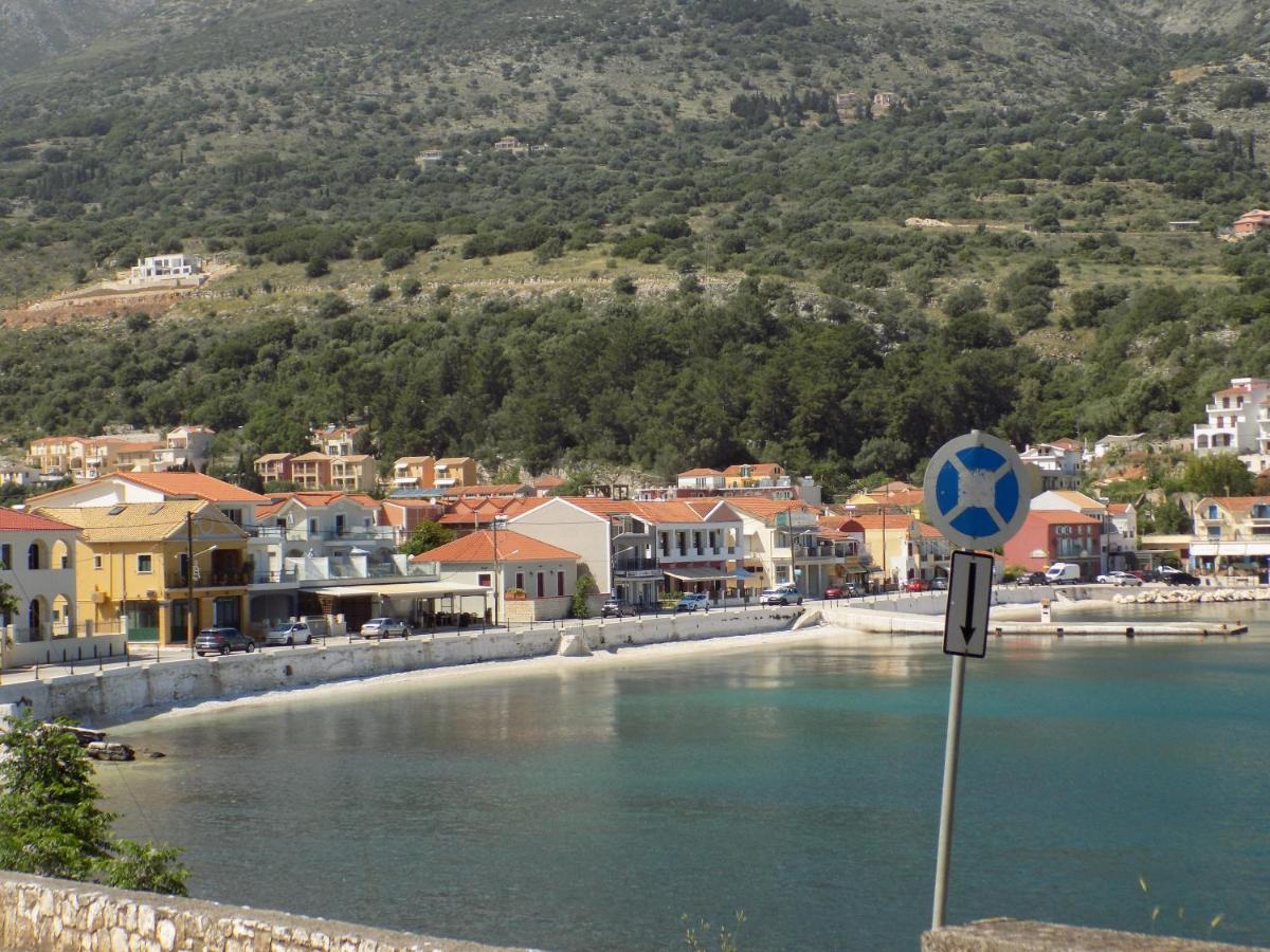 Afrodite Spacious Apartments! Agia Efimia Exterior photo