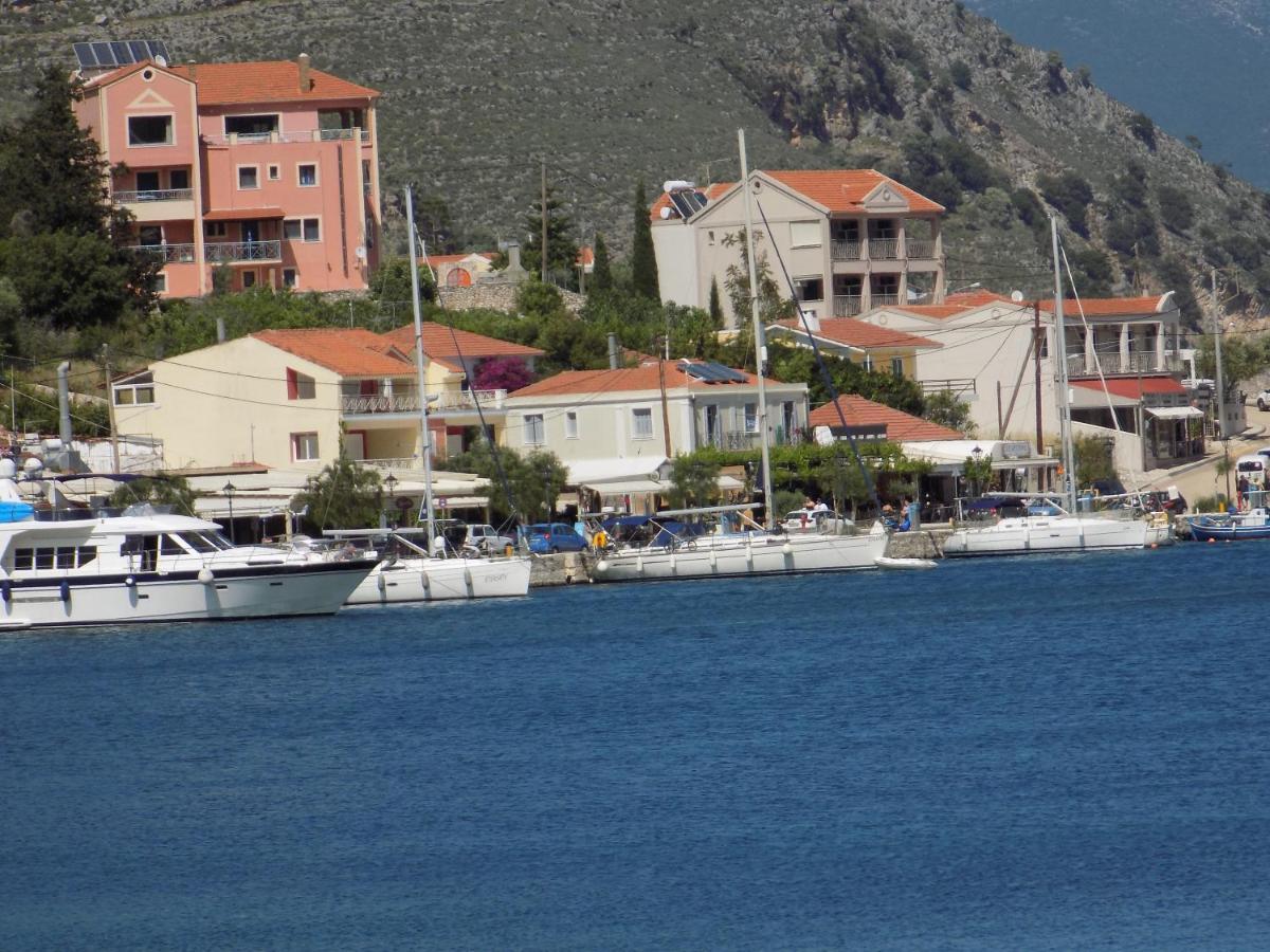 Afrodite Spacious Apartments! Agia Efimia Exterior photo