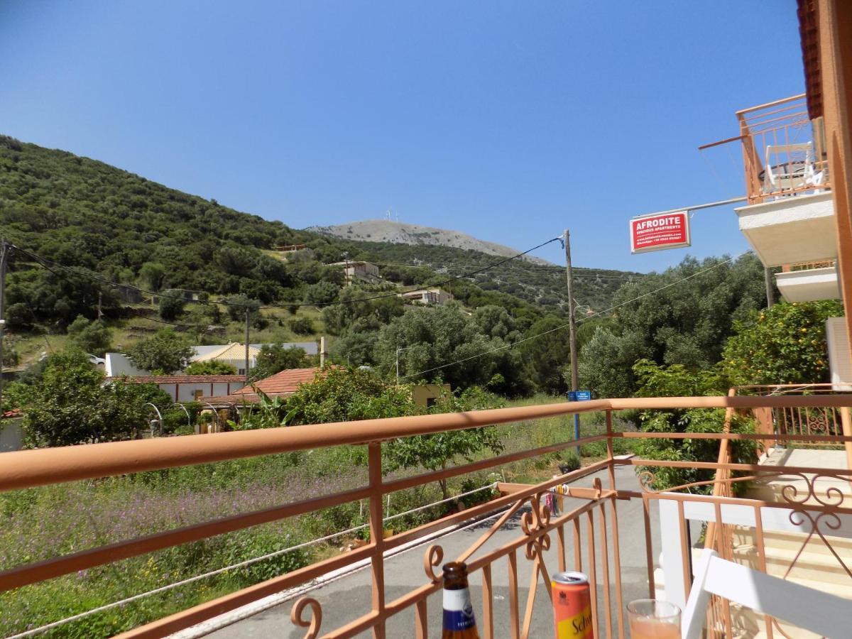 Afrodite Spacious Apartments! Agia Efimia Exterior photo